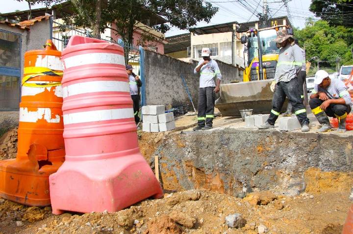Obra na Vila Independência
