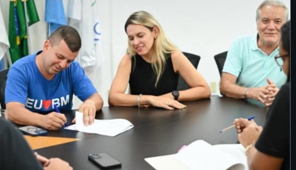 Prefeitura-BM e Colégio Verbo Divino firmam parceria esportivas
