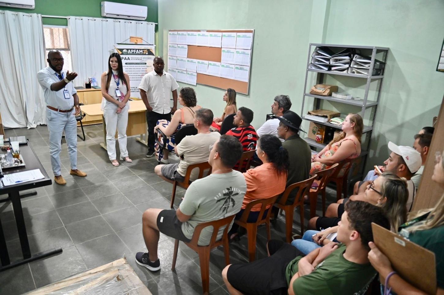 Prefeitura reúne produtores rurais e Assistência Social para alinhar Programa de Aquisição de Alimentos