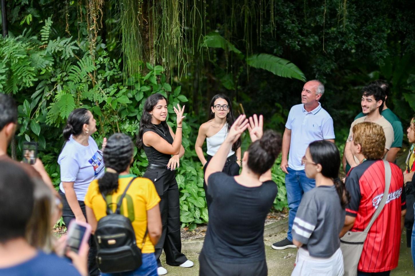 Libras promove inclusão comunidade surda da natureza em Barra Mansa*