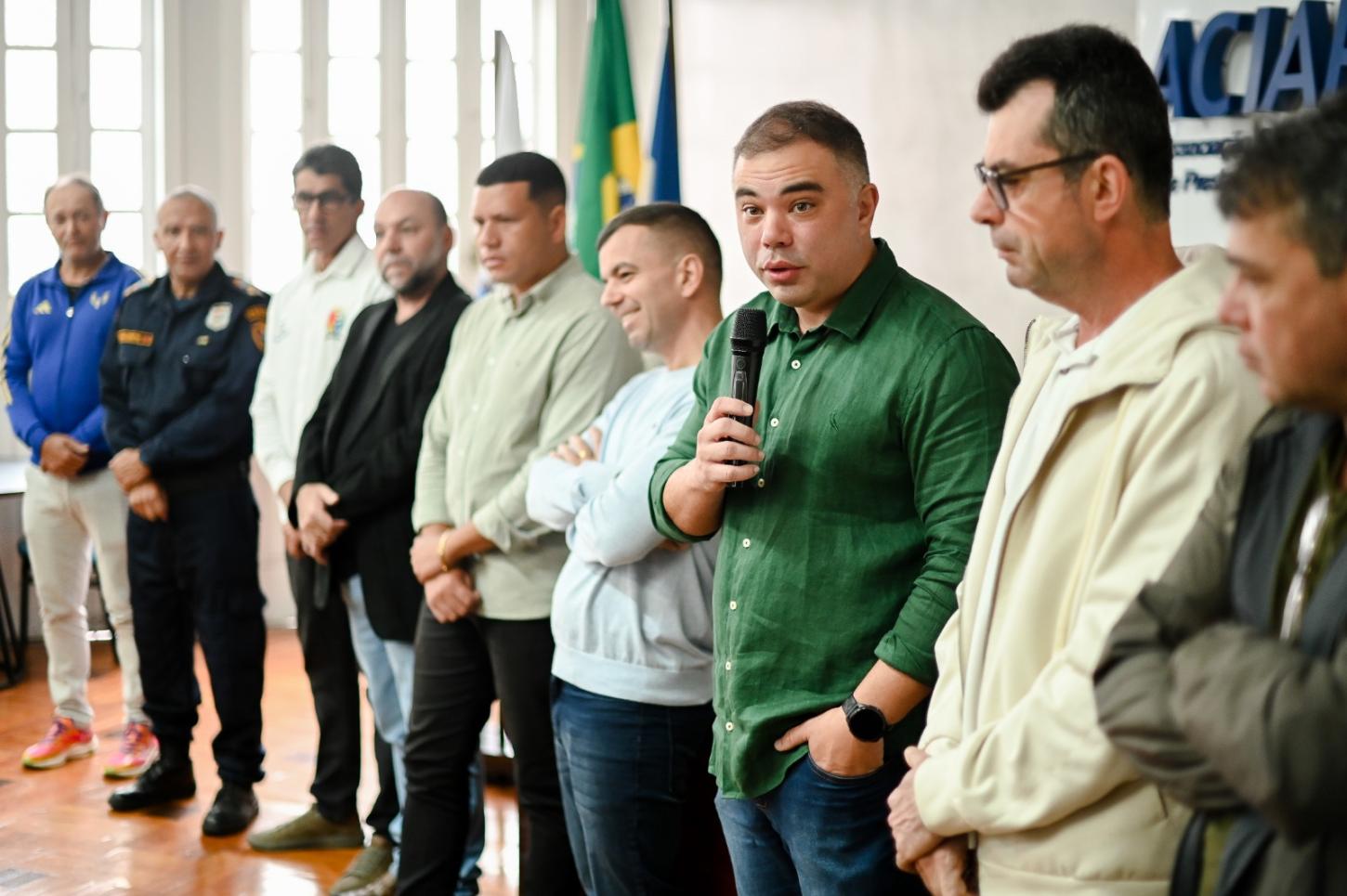 Mutirão de limpeza e manutenção