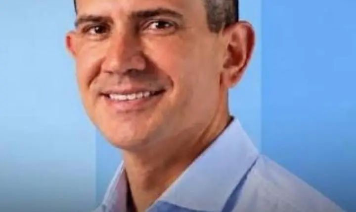 Douglas Ruas se declara governador